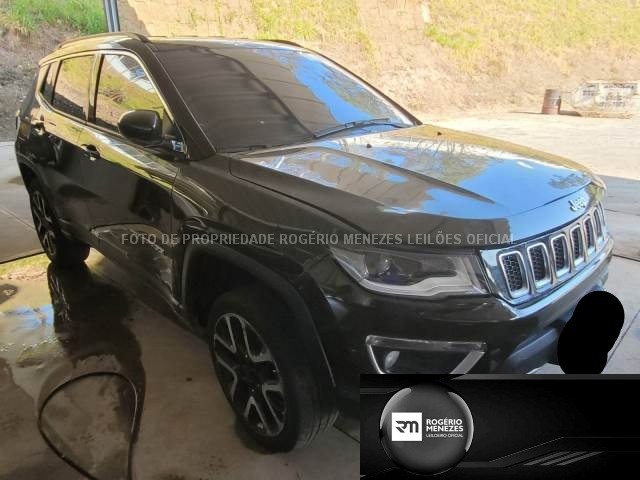 Lote 031 - 2021 JEEP COMPASS VERDE