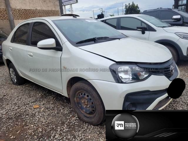 Lote 014 - 2020 TOYOTA ETIOS SEDA