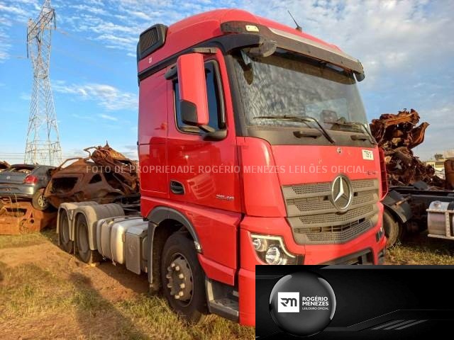 MERCEDES BENZ ACTROS 2548 LS