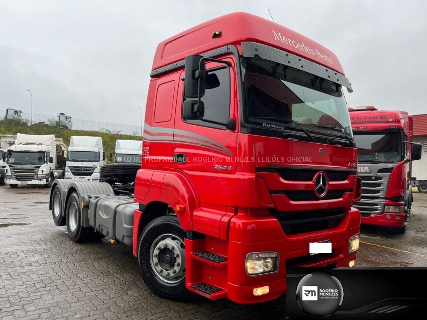 Mercedes-Benz 2544 6x2 Diesel Automatico 2022