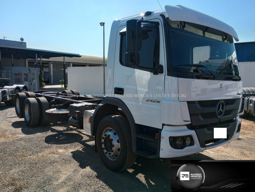 Mercedes-Benz Atego 2426 Cabine Simples Chassi 260 Diesel Manual 2020