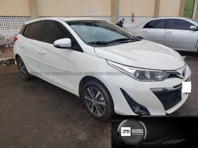 Lote 006  - TOYOTA YARIS XLS CONNECT CVT 1.5 16V DUAL VVT-I